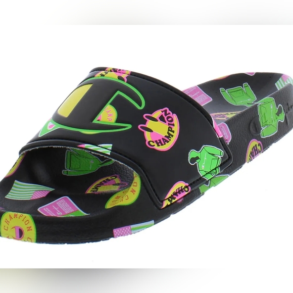 NWT Champion IPO Catch Print Slides Youth size 7 - Picture 2 of 8